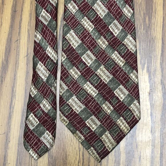 ESSENTIA NECK TIE 100% SILK VTG MADE IN ITALY Beige Gray Burgundy 61” X 3.37” - Picture 1 of 9